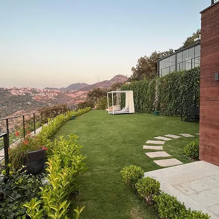 Luxury With Stunning View מלון